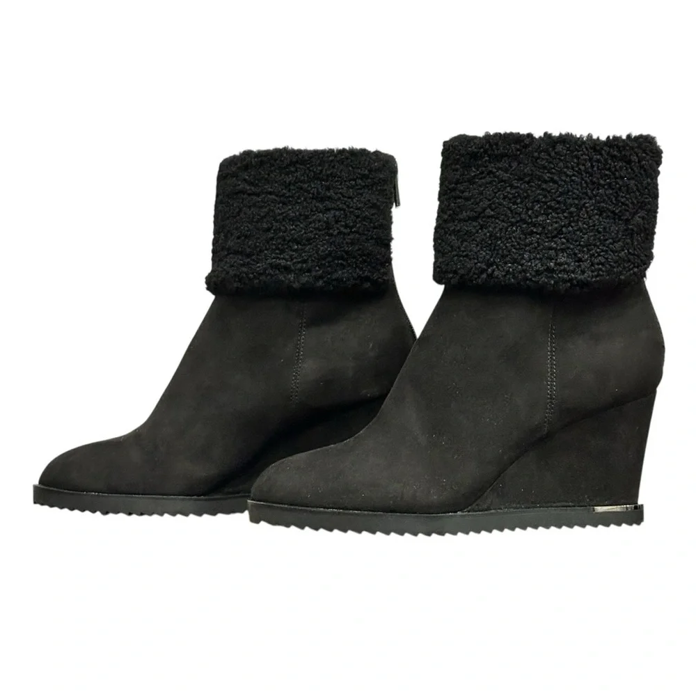 NEW DKNY Women's Nadra Black Wedge Booties‎ in Faux Suede & Sherpa Size 8